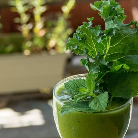 You’ll Drink “Food Babe’s” Green (Kale) Smoothies To The Very Last Drop!